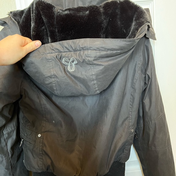 TNA Aritzia bomber jacket - Picture 4 of 6